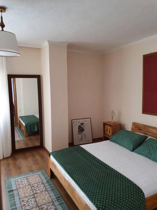 Cozy Apartment Near Ohrid Lake Pogradec Kültér fotó